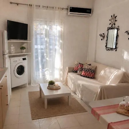 Nira House * Pefkochori