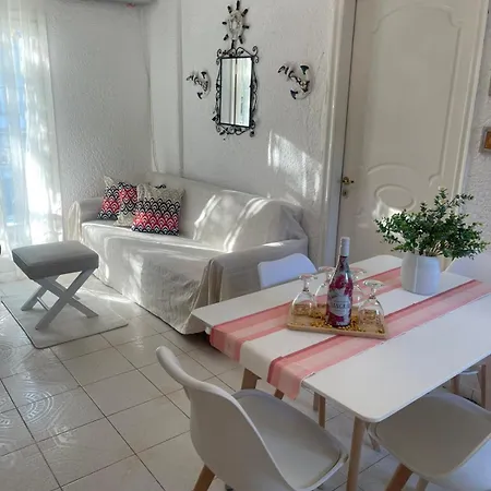Nira House Pefkochori